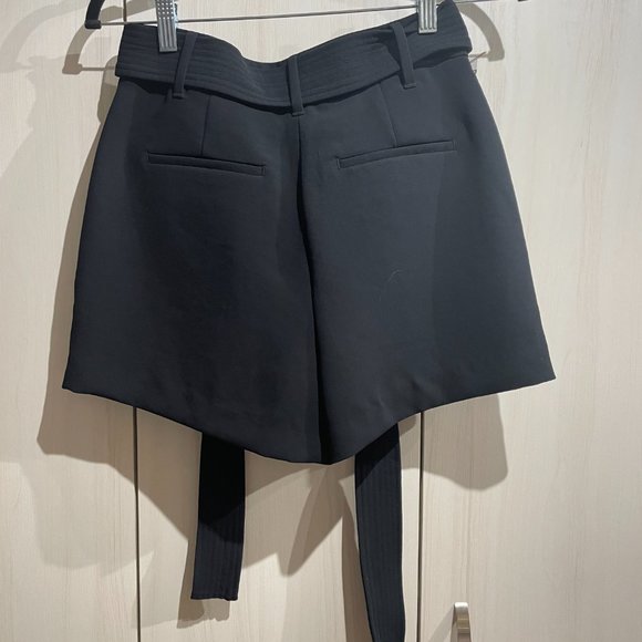 NWT Wilfred Tie Front Shorts - Black - 6 - Picture 5 of 5